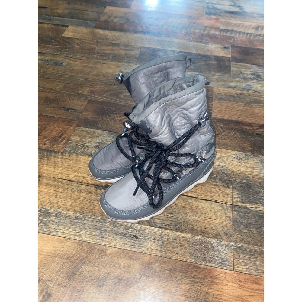 Sorel Kinetic‎ Sport snow boots